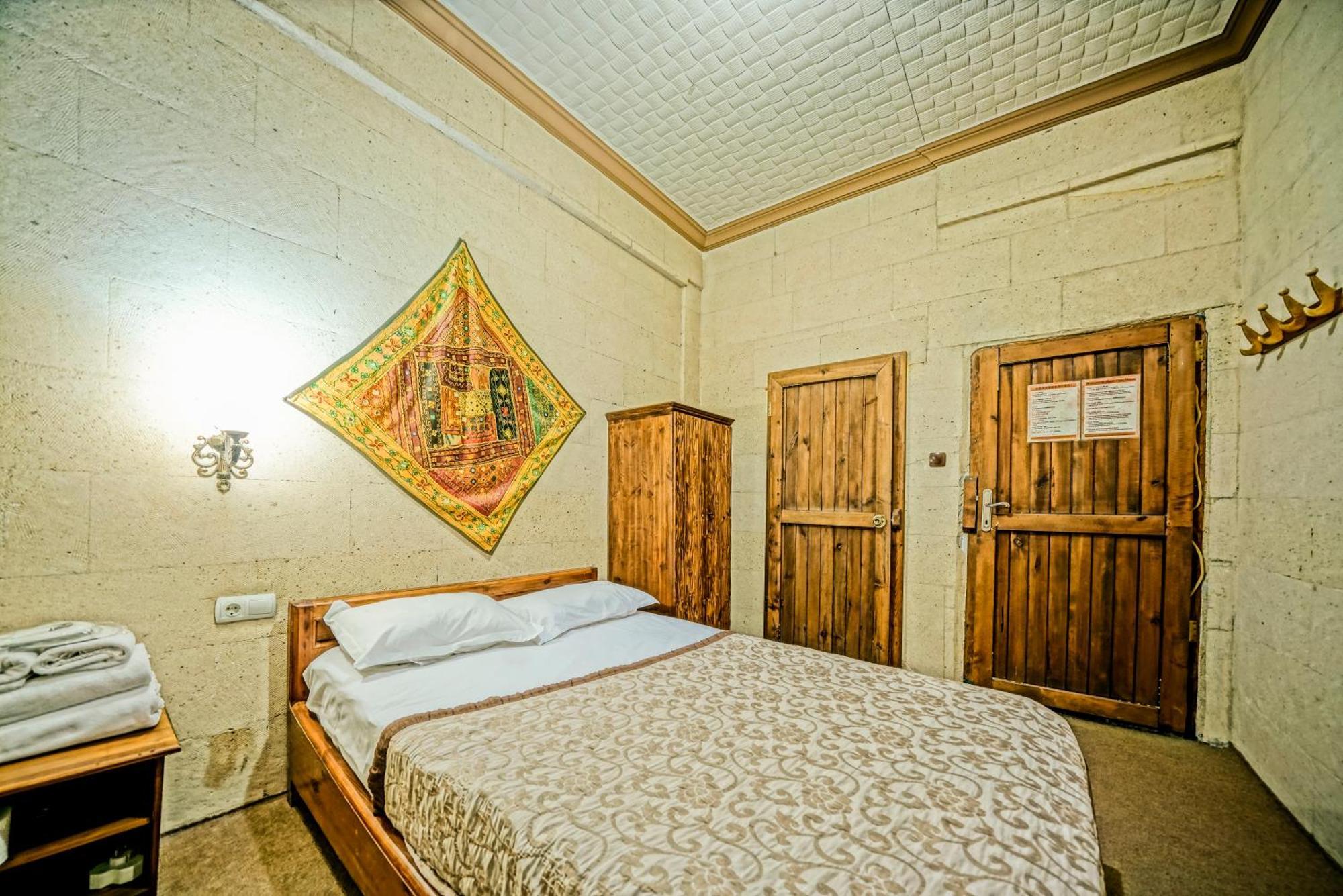 Elysee Cave House Goreme Room photo